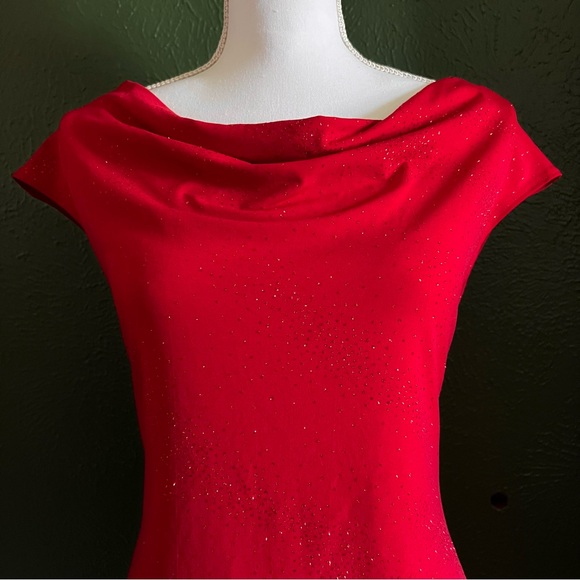 Vintage Y2K Red Asymmetrical Cowl Neck Top - Picture 4 of 7